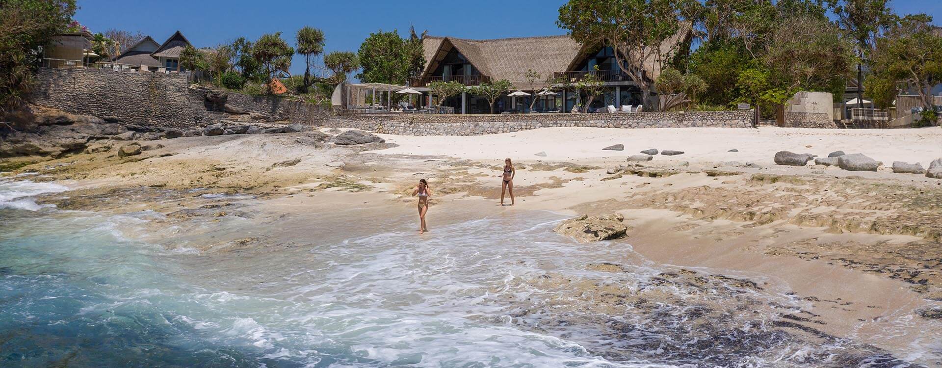 Voyage - Perfect definition of tropical getaway